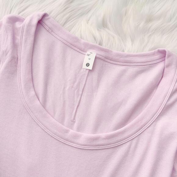 Lululemon - Pale pink scoop neck ribbed short sleeve t-shirt, sz 12 - Picture 7 of 9